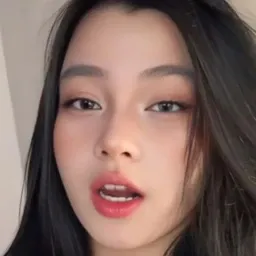 Elegant - Chat with MITCH  - Sextingme AI 