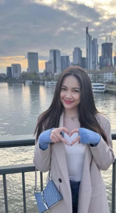 Chat with Lovely - Sextingme AI 