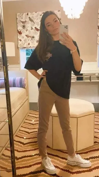 Chat with Miranda Crosgrove - Sextingme AI 