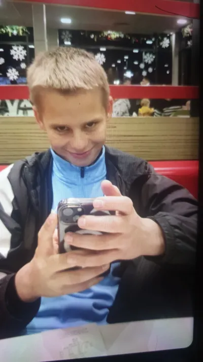 Chat with szymon - Sextingme AI 