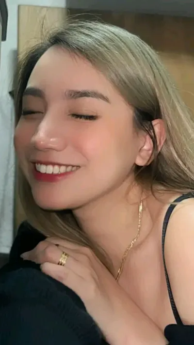 Chat with Lyka - Sextingme AI 