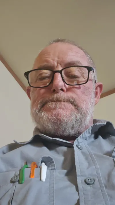 Chat with Belden Cushing  - Sextingme AI 