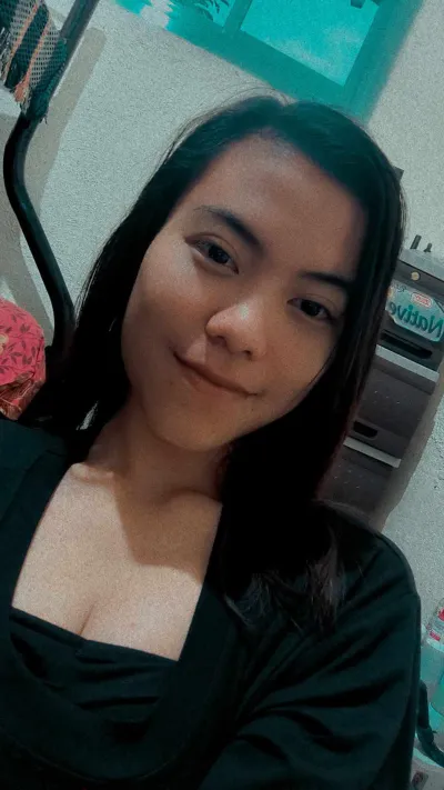Chat with Lilie - Sextingme AI 
