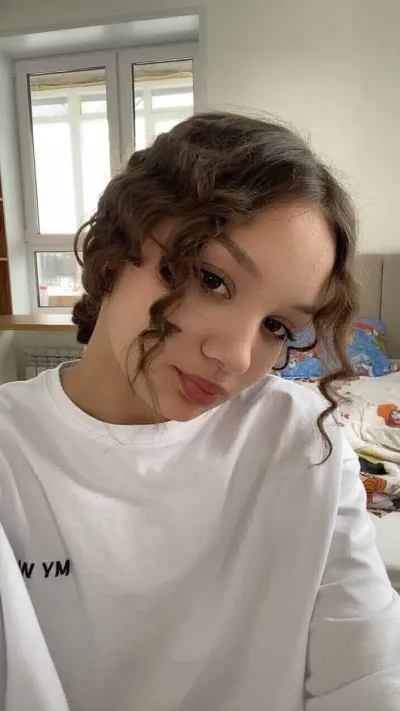 Chat with Liza - Sextingme AI